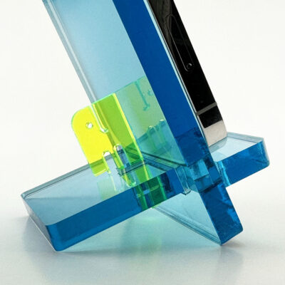 “ELI-phone stand” – LIGHT BLUE limited edition!