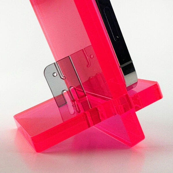 “ELI-phone stand” – POPPY PINK limited edition!